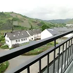 Ferienweingut Hirschen Schulstrasse Alojamento de Acomodação e Pequeno-almoço Burg (Bernkastel-Wittlich)