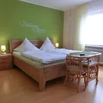 Alojamento de Acomodação e Pequeno-almoço Ferienweingut Hirschen Schulstrasse Burg (Bernkastel-Wittlich)