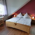 Ferienweingut Hirschen Schulstraße 4*