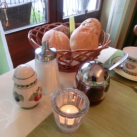 Ferienweingut Hirschen Schulstrasse Bed & Breakfast Burg (Bernkastel-Wittlich)