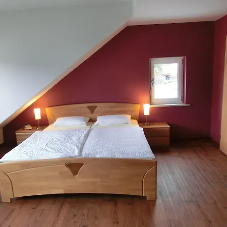 B&B Ferienweingut Hirschen Schulstrasse