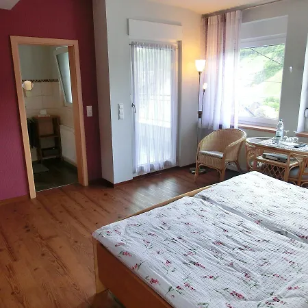 Ferienweingut Hirschen Schulstrasse Bed & Breakfast Burg (Bernkastel-Wittlich)