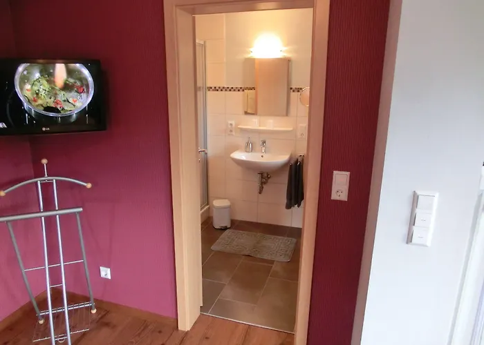 B&B Ferienweingut Hirschen Schulstrasse