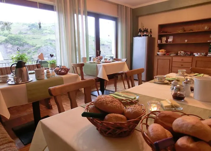 Ferienweingut Hirschen Schulstrasse