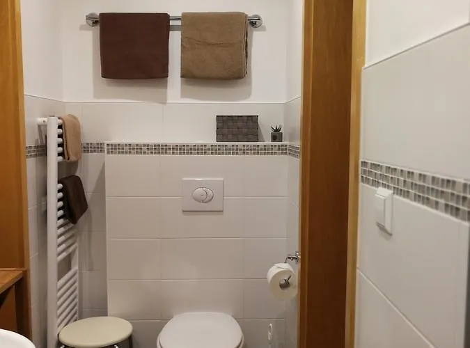 Ferienweingut Hirschen Schulstrasse B&B Burg (Bernkastel-Wittlich)